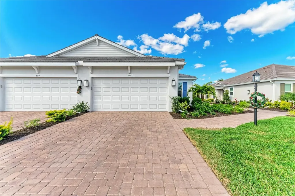 6017 Mesa Glen Bradenton FL 34203