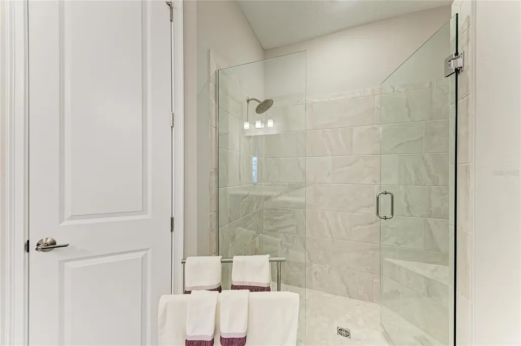 6017 Mesa Glen Bradenton FL 34203