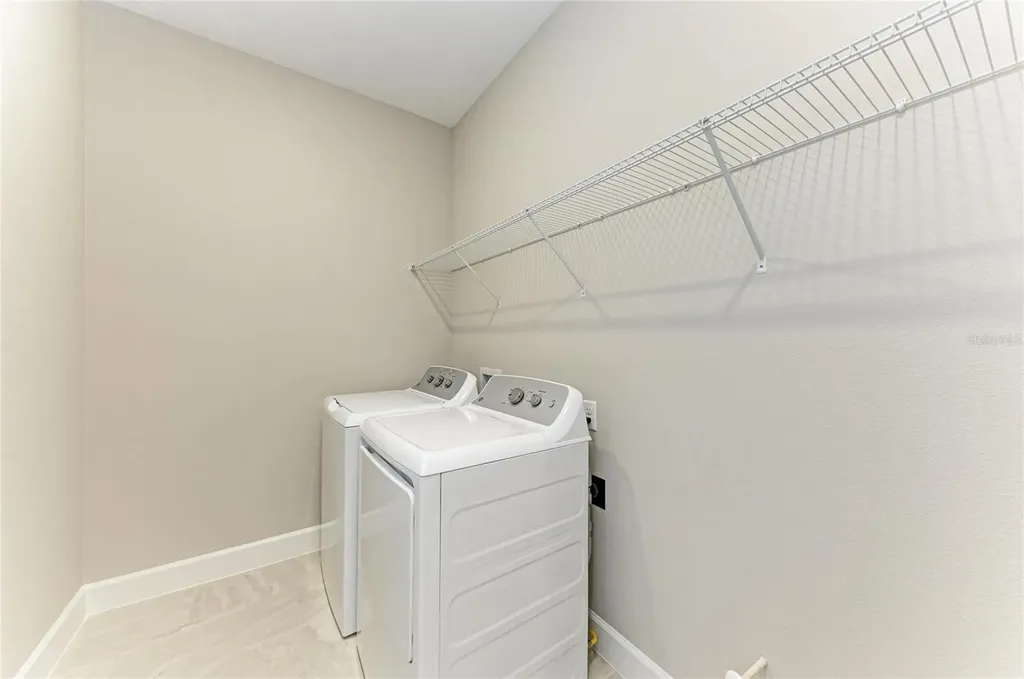 6017 Mesa Glen Bradenton FL 34203