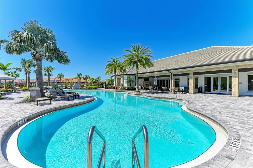 6017 Mesa Glen Bradenton FL 34203