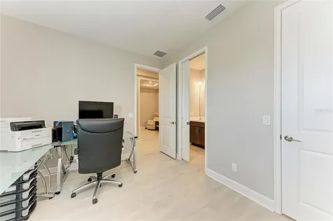6017 Mesa Glen Bradenton FL 34203