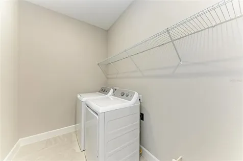 6017 Mesa Glen Bradenton FL 34203