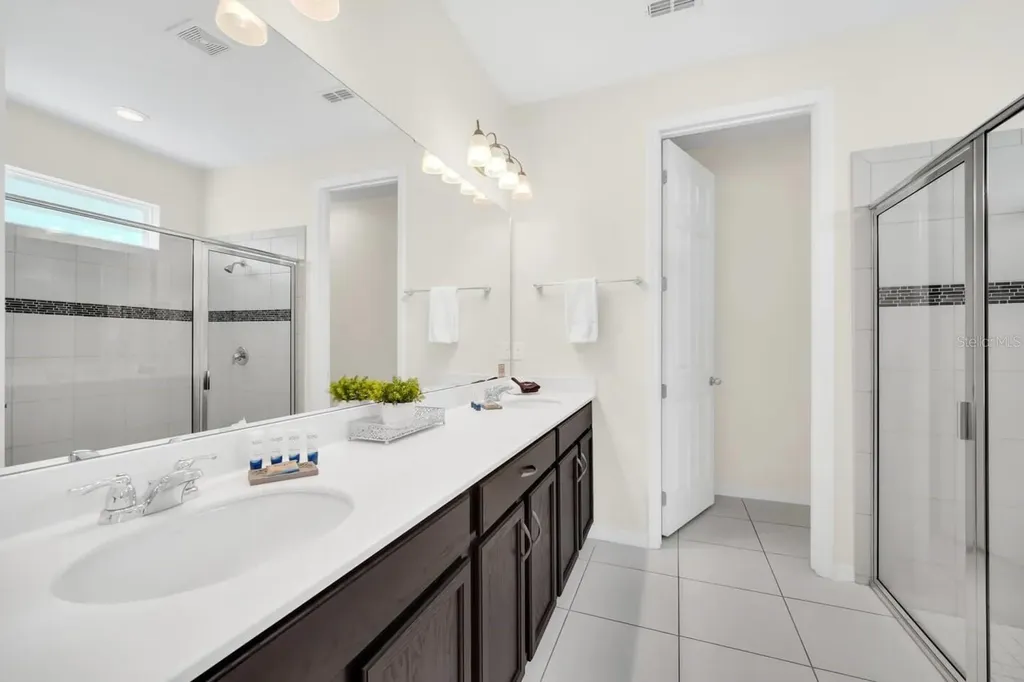 9009 Egret Mills Terrace Kissimmee FL 34747