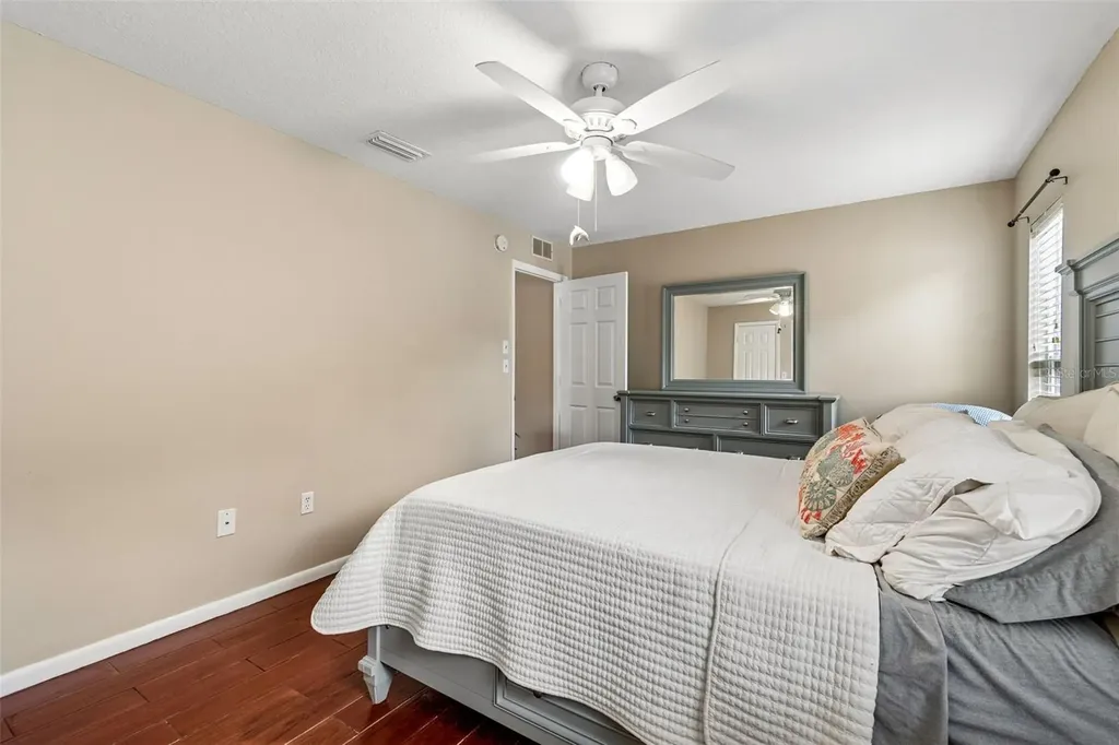 9548 123rd Way N Seminole FL 33772