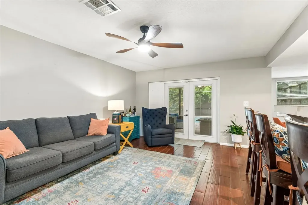 9548 123rd Way N Seminole FL 33772