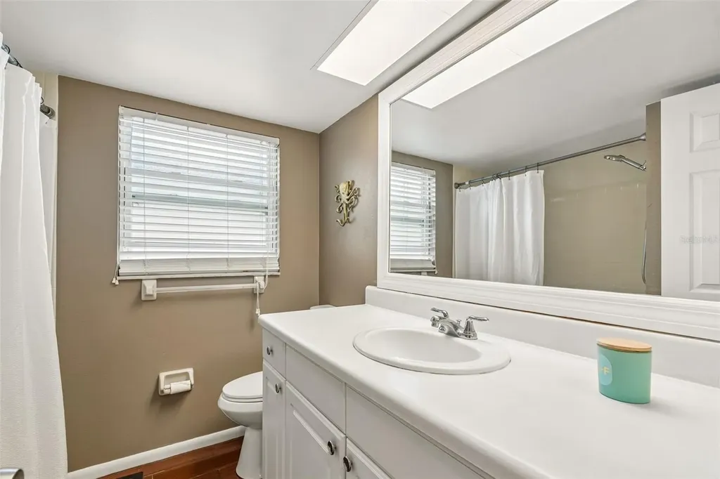 9548 123rd Way N Seminole FL 33772