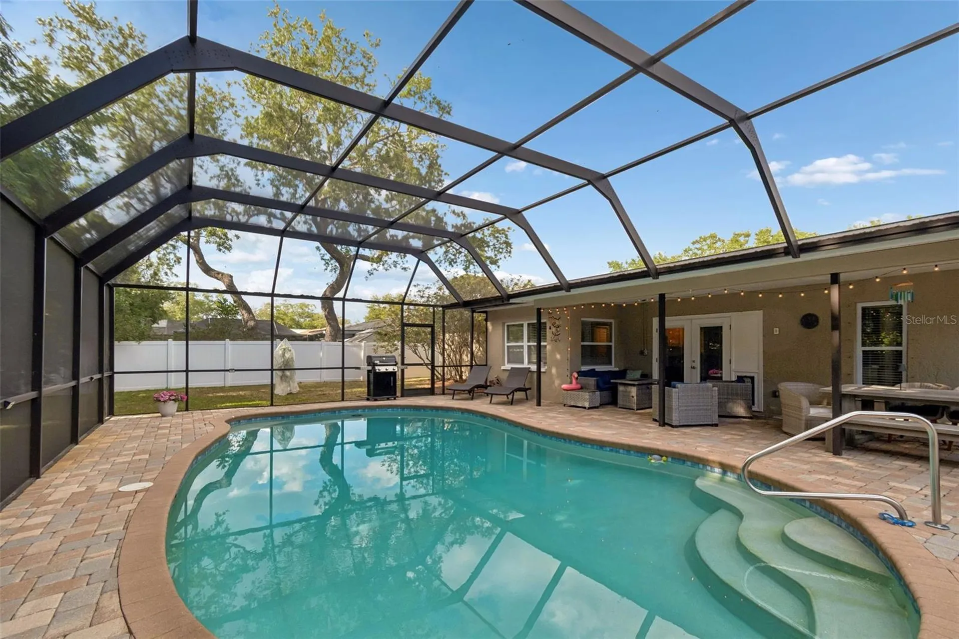 9548 123rd Way N Seminole FL 33772