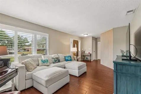 9548 123rd Way N Seminole FL 33772
