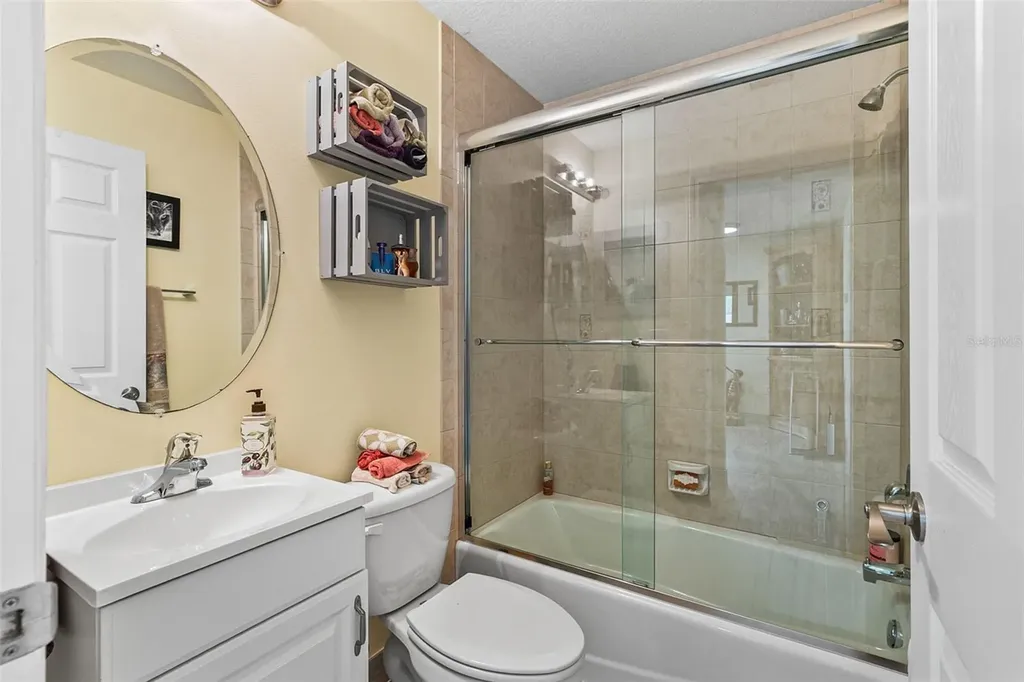 1866 Vamo Drive Sarasota FL 34231