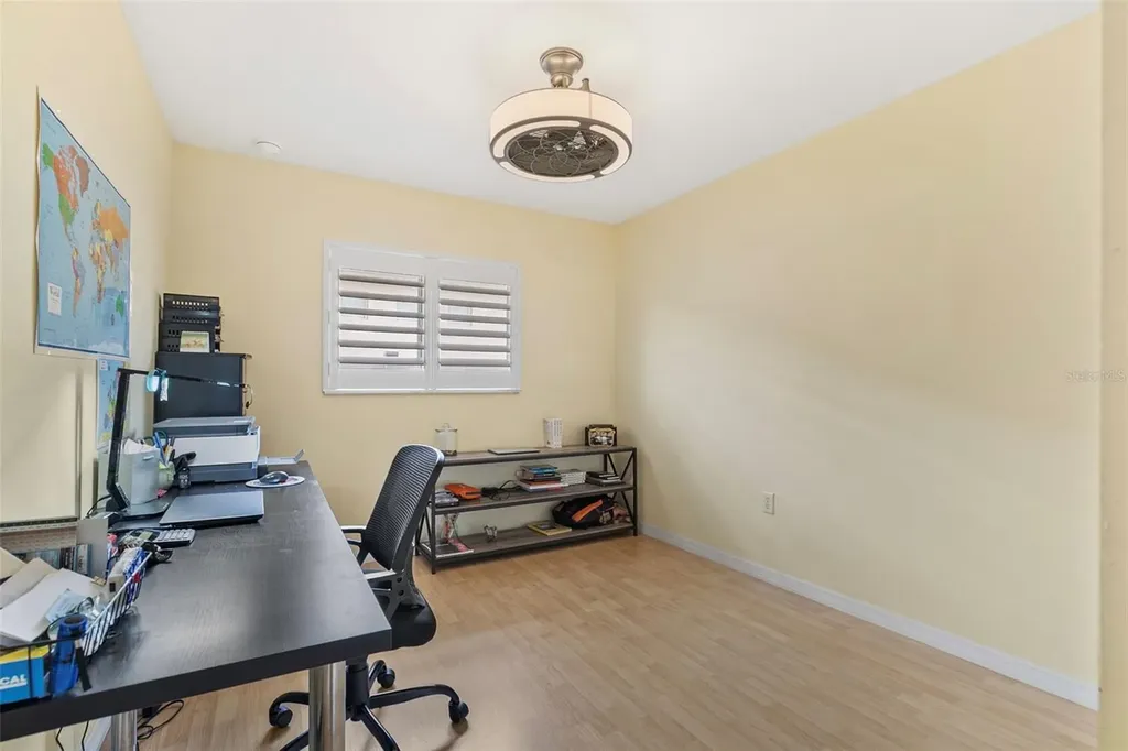 1866 Vamo Drive Sarasota FL 34231