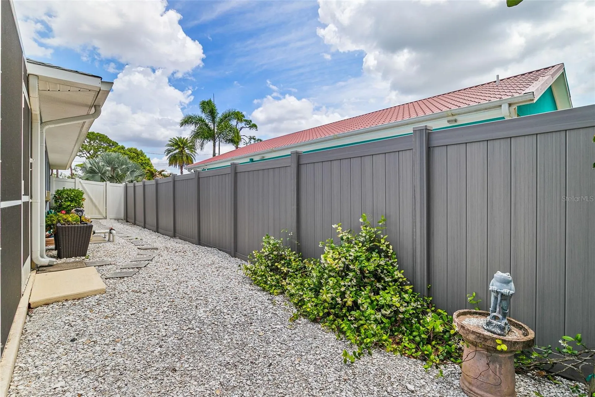 1866 Vamo Drive Sarasota FL 34231