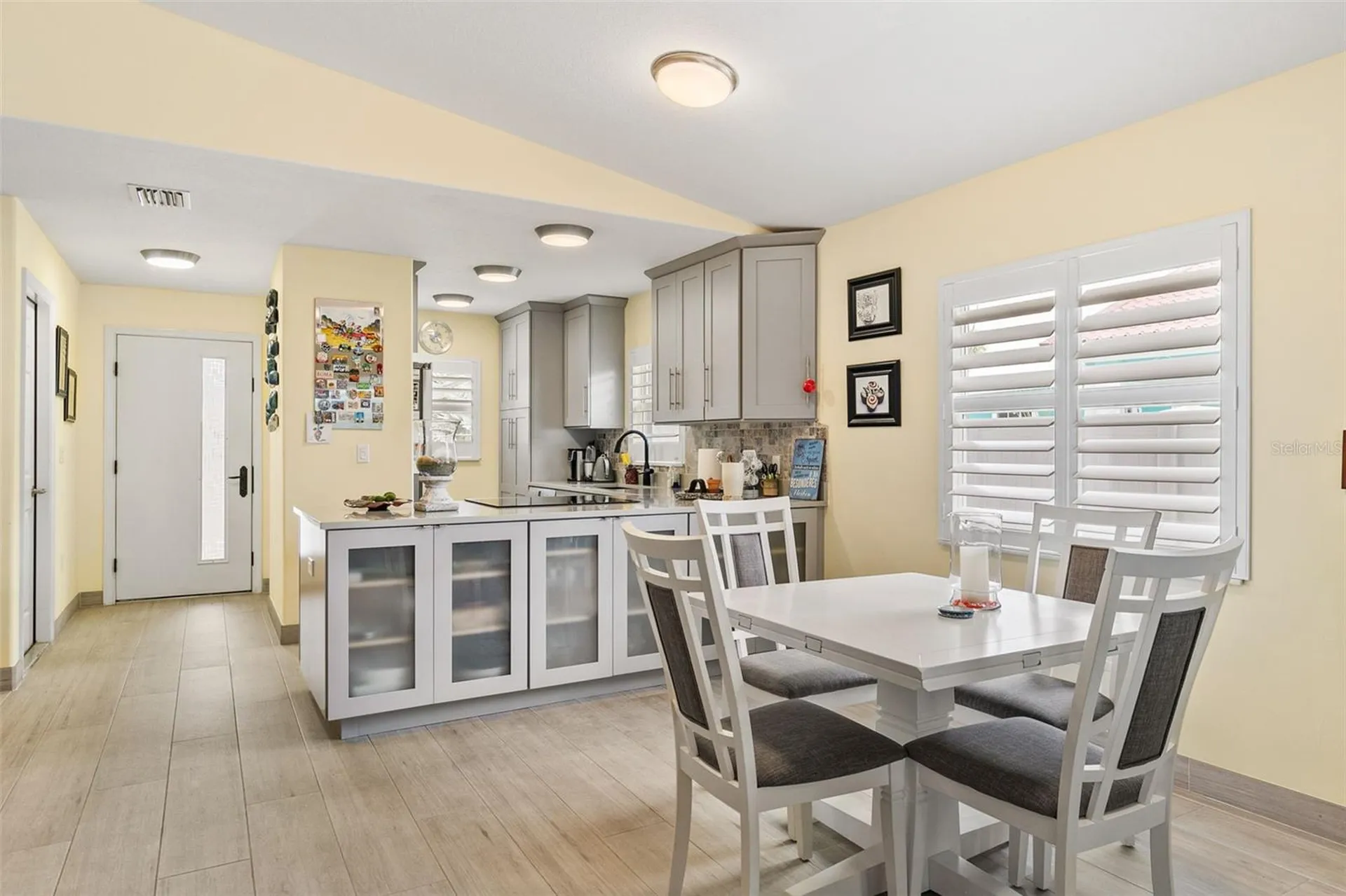 1866 Vamo Drive Sarasota FL 34231