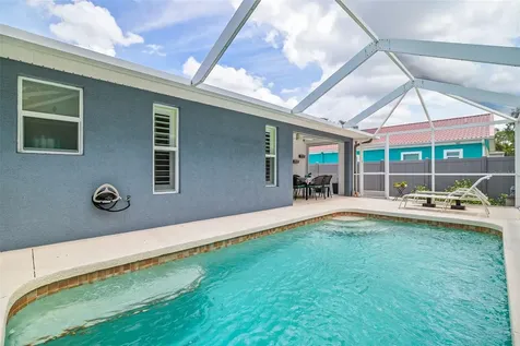 1866 Vamo Drive Sarasota FL 34231