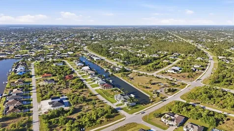 8050 Tracy Circle Port Charlotte FL 33981