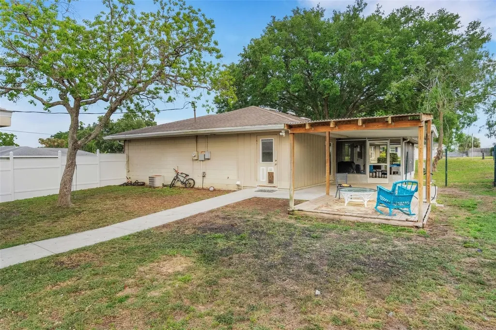 202 Saint Lucie Road Winter Haven FL 33884