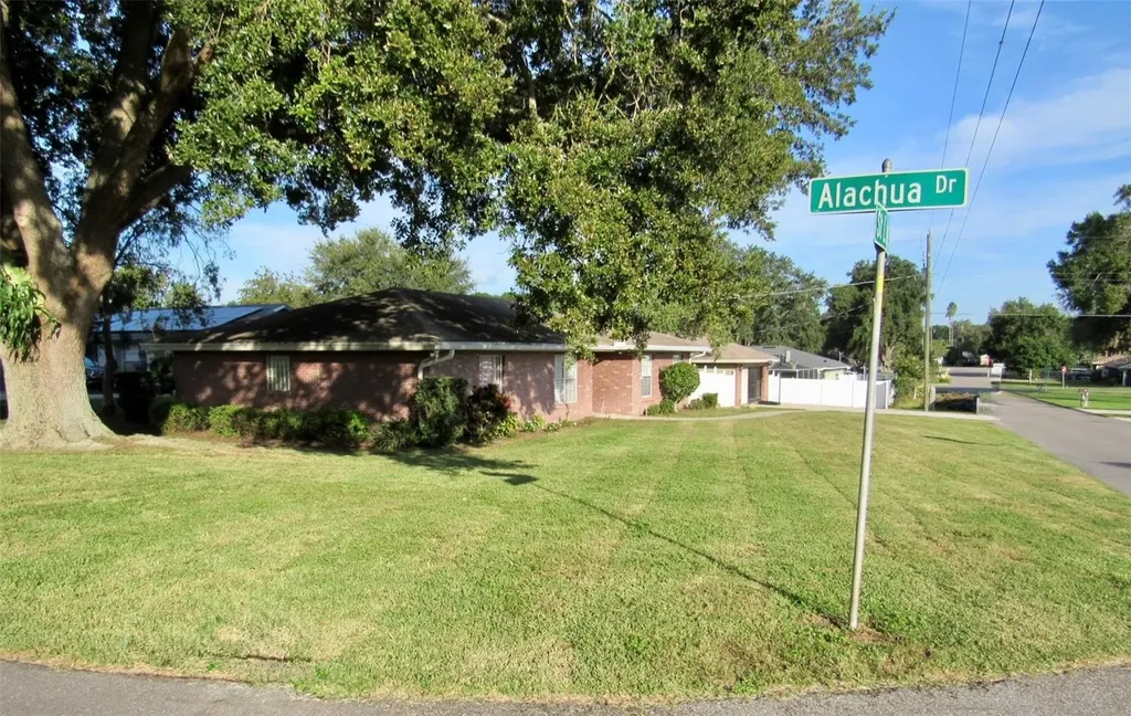 202 Saint Lucie Road Winter Haven FL 33884
