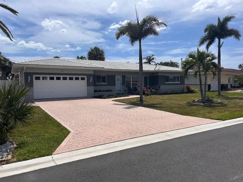 106 19th Street Belleair Beach FL 33786
