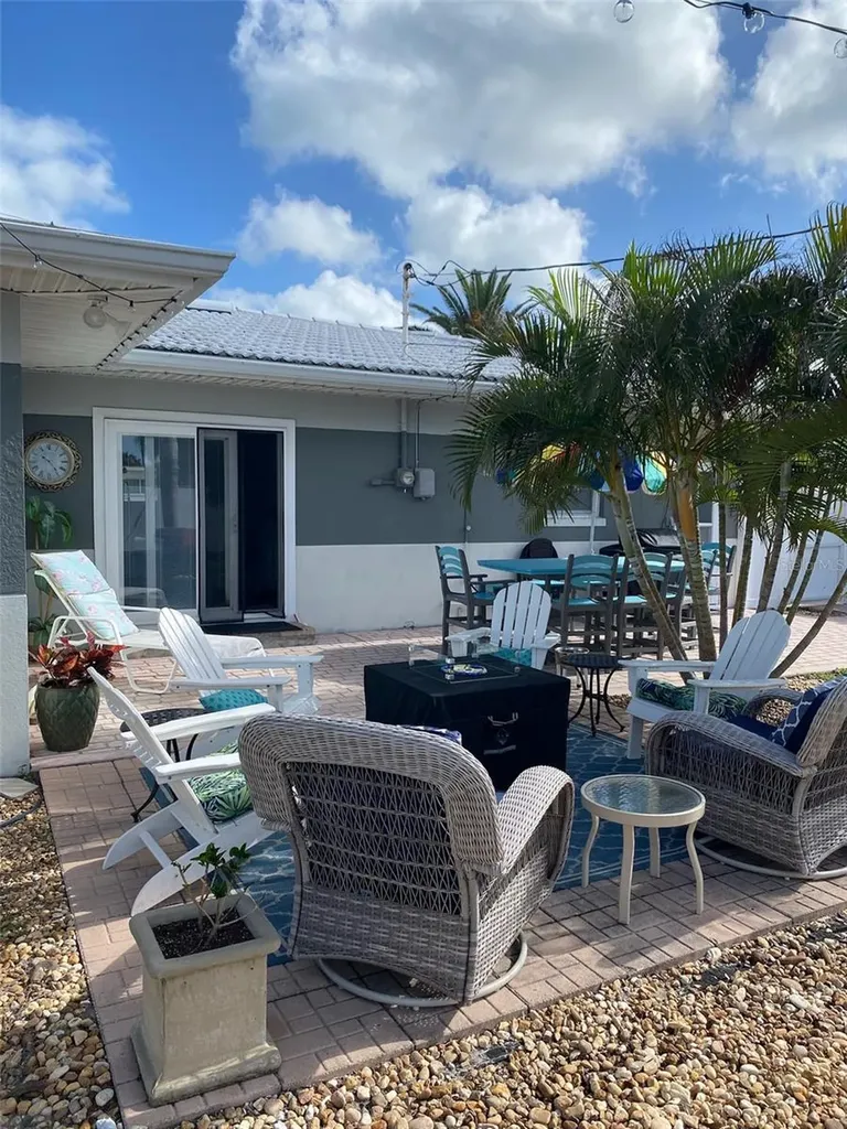 106 19th Street Belleair Beach FL 33786
