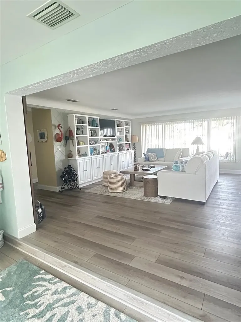 106 19th Street Belleair Beach FL 33786