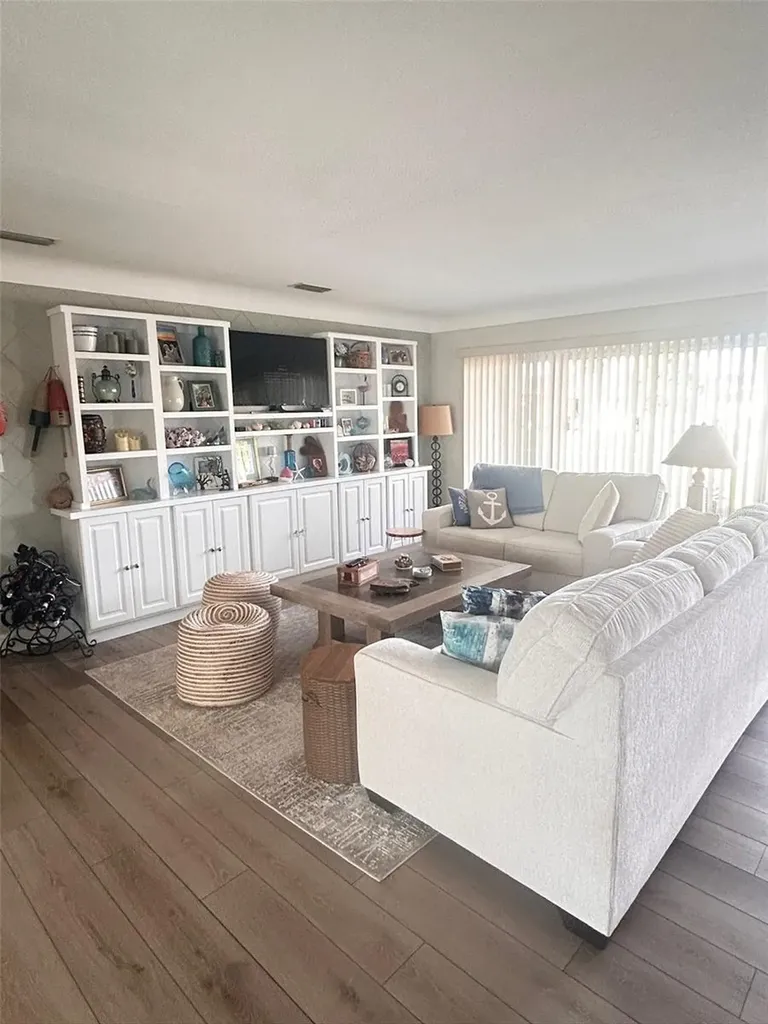 106 19th Street Belleair Beach FL 33786