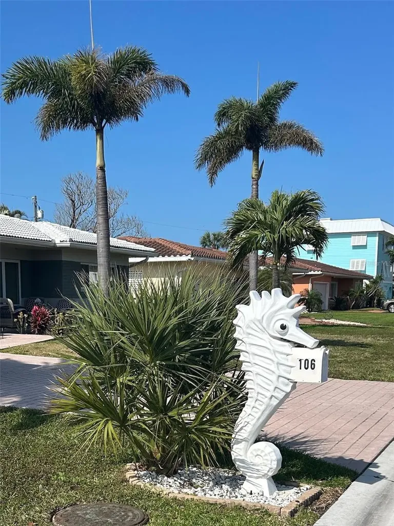 106 19th Street Belleair Beach FL 33786