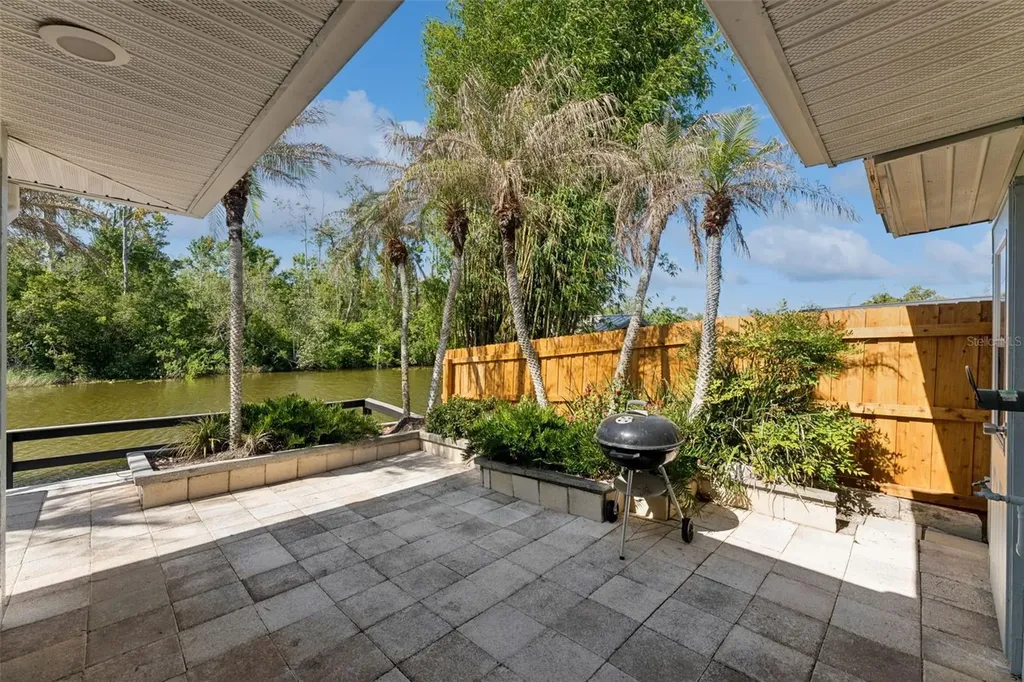 13502 Country Club Drive Tavares FL 32778