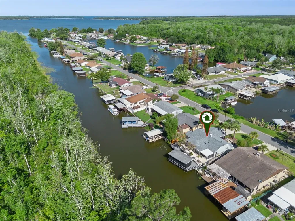 13502 Country Club Drive Tavares FL 32778