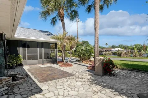 13502 Country Club Drive Tavares FL 32778