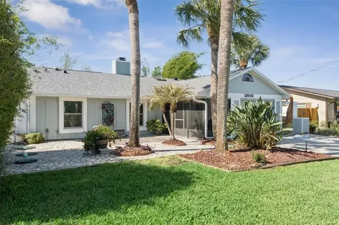 13502 Country Club Drive Tavares FL 32778