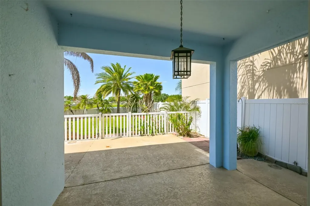12206 Citrus Leaf Drive Gibsonton FL 33534