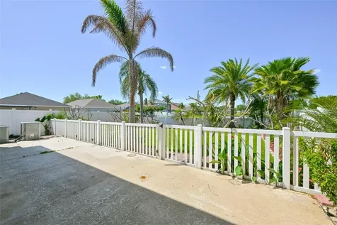 12206 Citrus Leaf Drive Gibsonton FL 33534