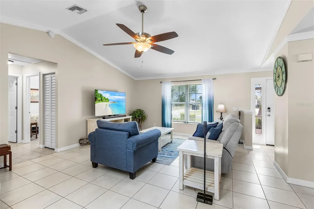 4302 SW 18th Place Cape Coral FL 33914
