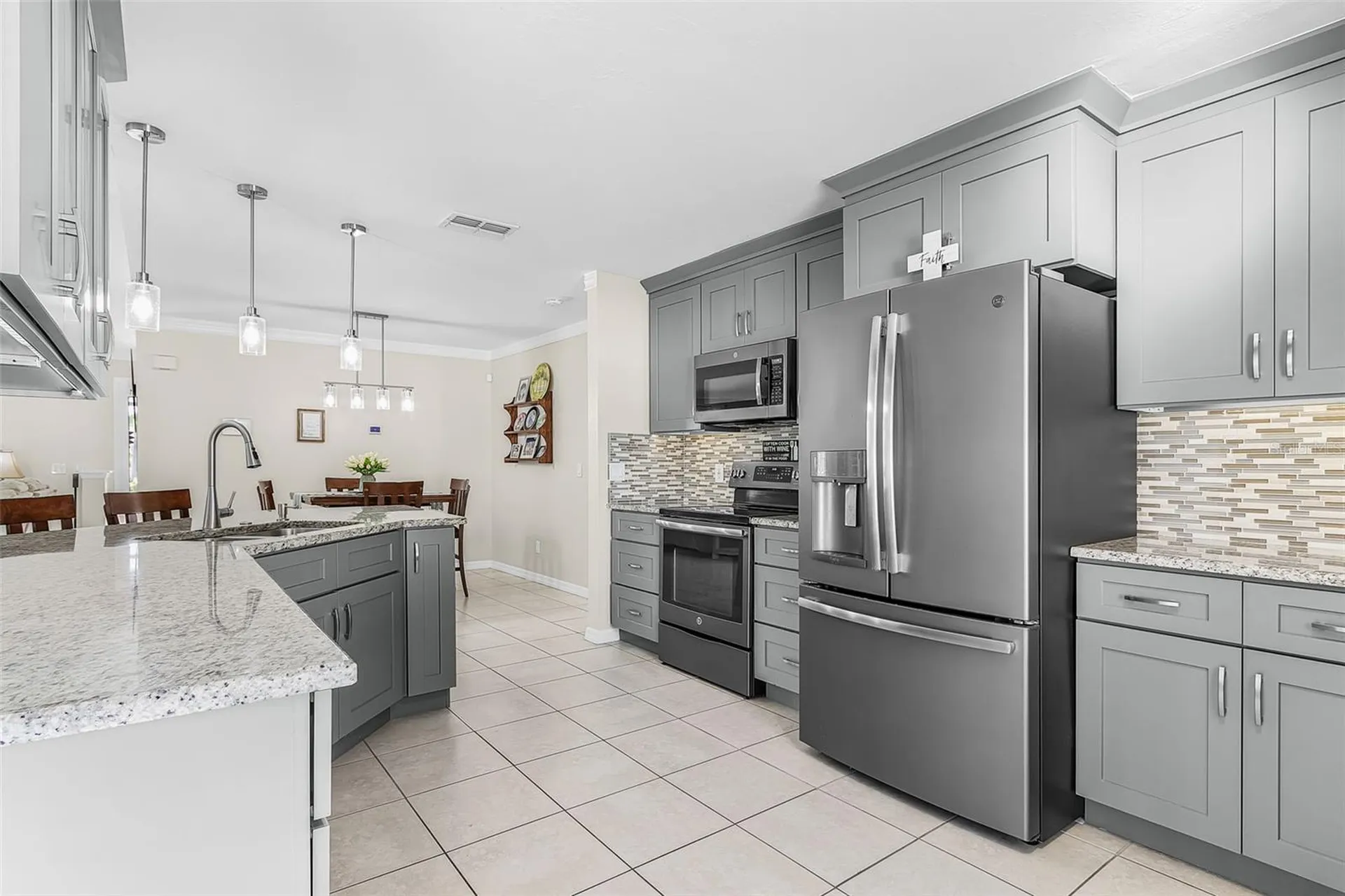4302 SW 18th Place Cape Coral FL 33914
