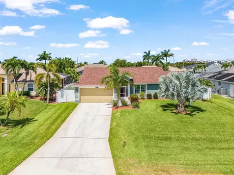 4302 SW 18th Place Cape Coral FL 33914