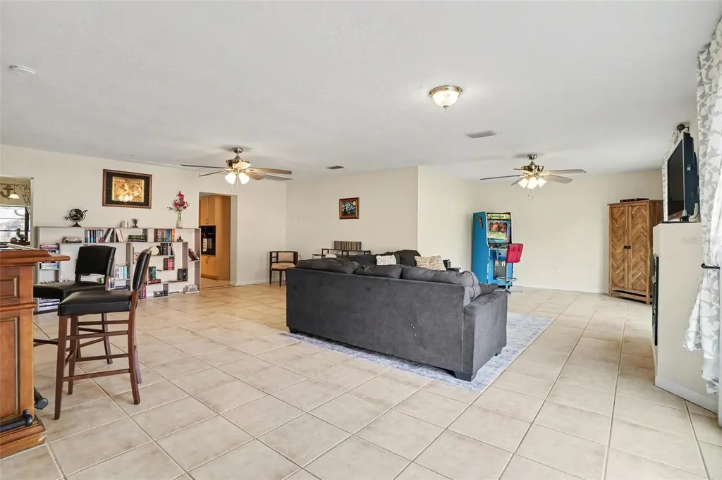 4105 Spring Way Circle Valrico FL 33596
