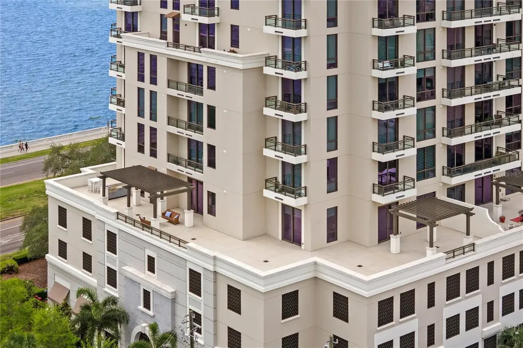 2103 Bayshore Boulevard Tampa FL 33606