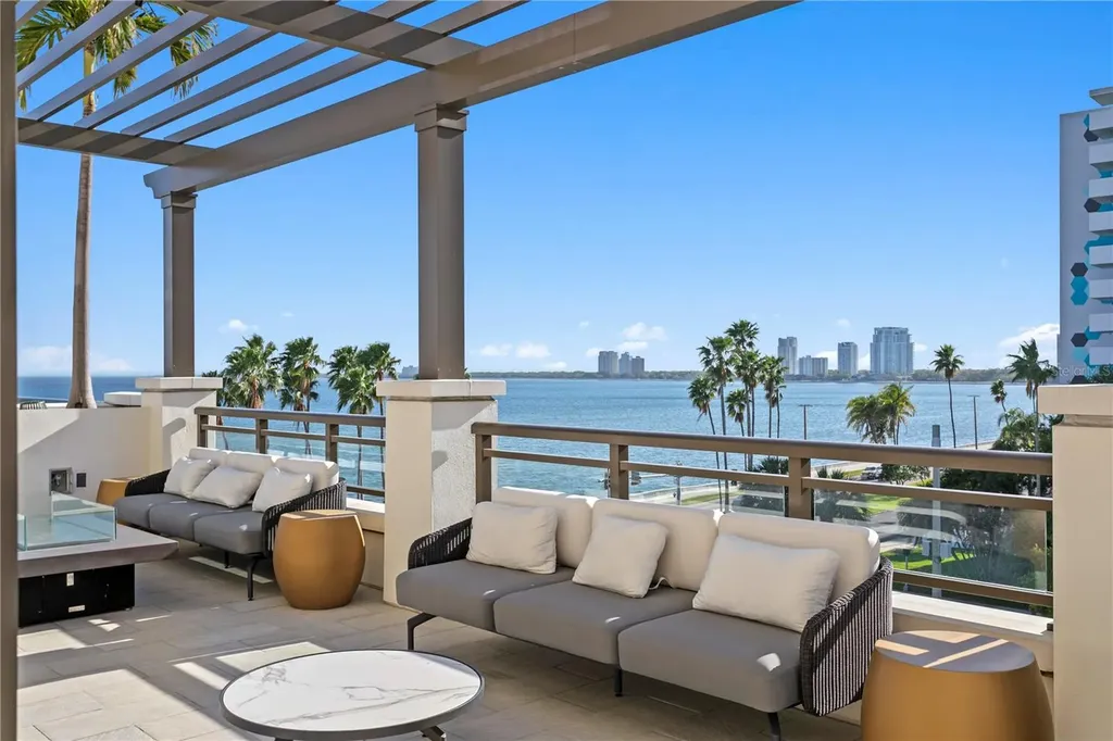 2103 Bayshore Boulevard Tampa FL 33606