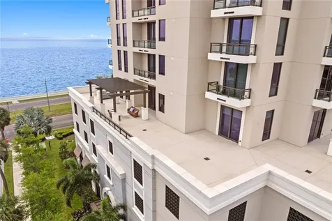 2103 Bayshore Boulevard Tampa FL 33606
