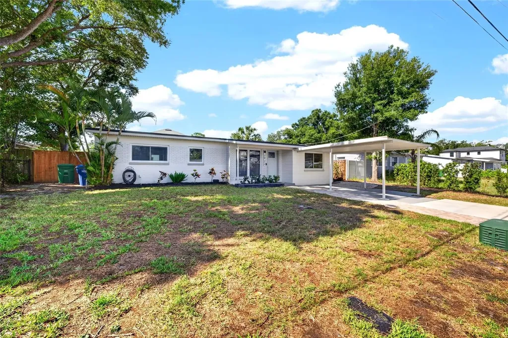 2922 W Averill Avenue Tampa FL 33611