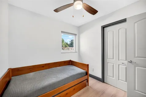 2922 W Averill Avenue Tampa FL 33611