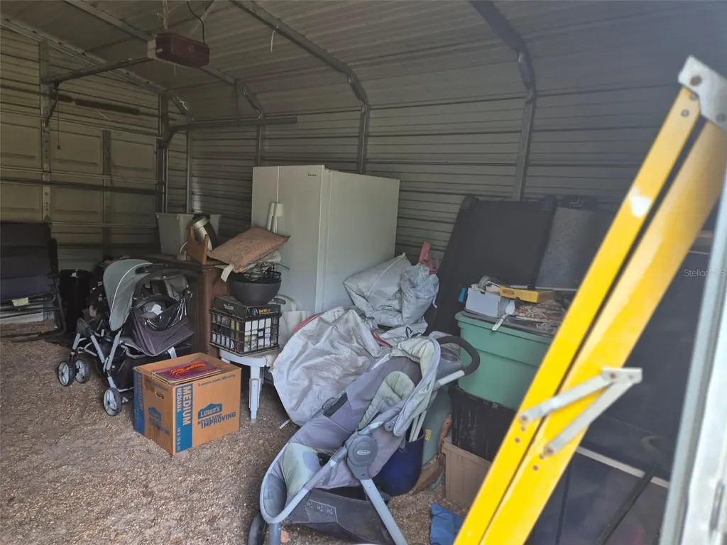 14051 SE 26th Street Morriston FL 32668