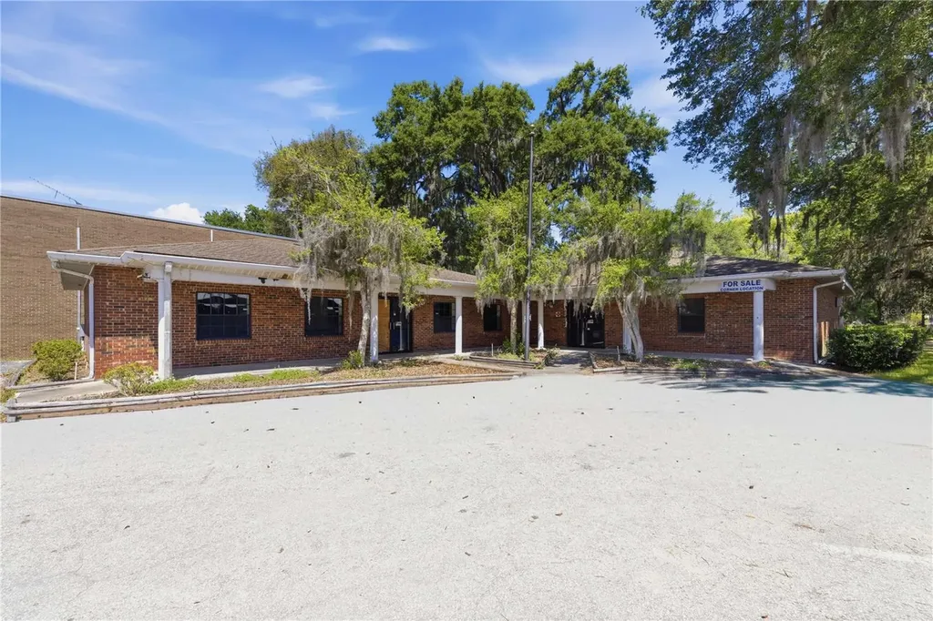 12300 SE 135th Avenue Ocklawaha FL 32179