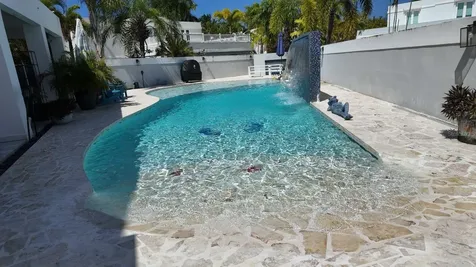 623 Mar De Bering Dorado PR 00646