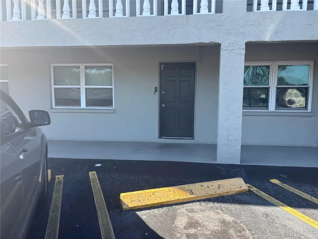 6080 22nd Avenue N St Petersburg FL 33710