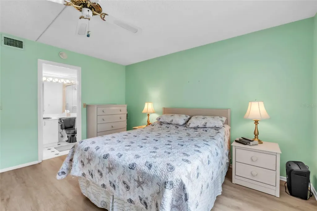 1330 Glen Oaks Drive E Sarasota FL 34232