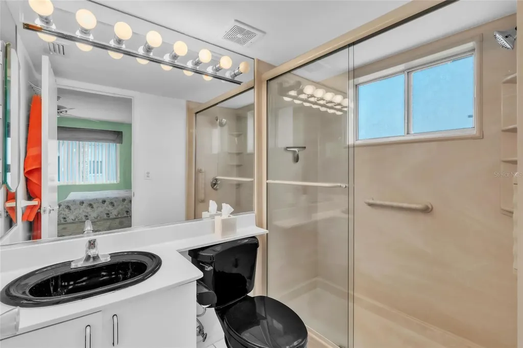 1330 Glen Oaks Drive E Sarasota FL 34232