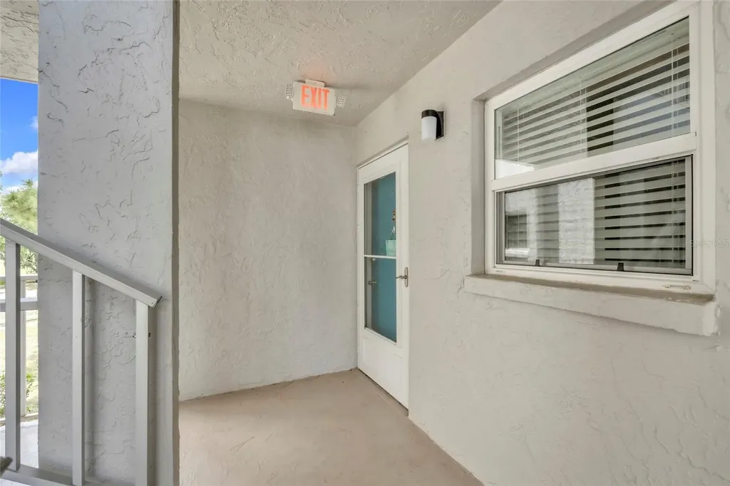 1330 Glen Oaks Drive E Sarasota FL 34232
