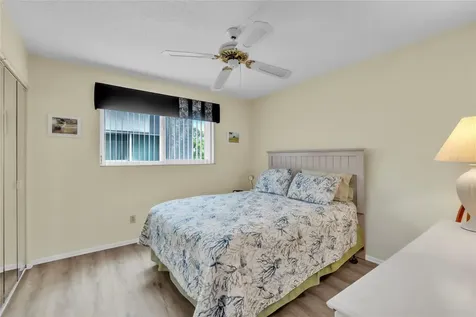 1330 Glen Oaks Drive E Sarasota FL 34232
