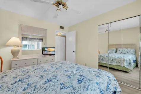 1330 Glen Oaks Drive E Sarasota FL 34232