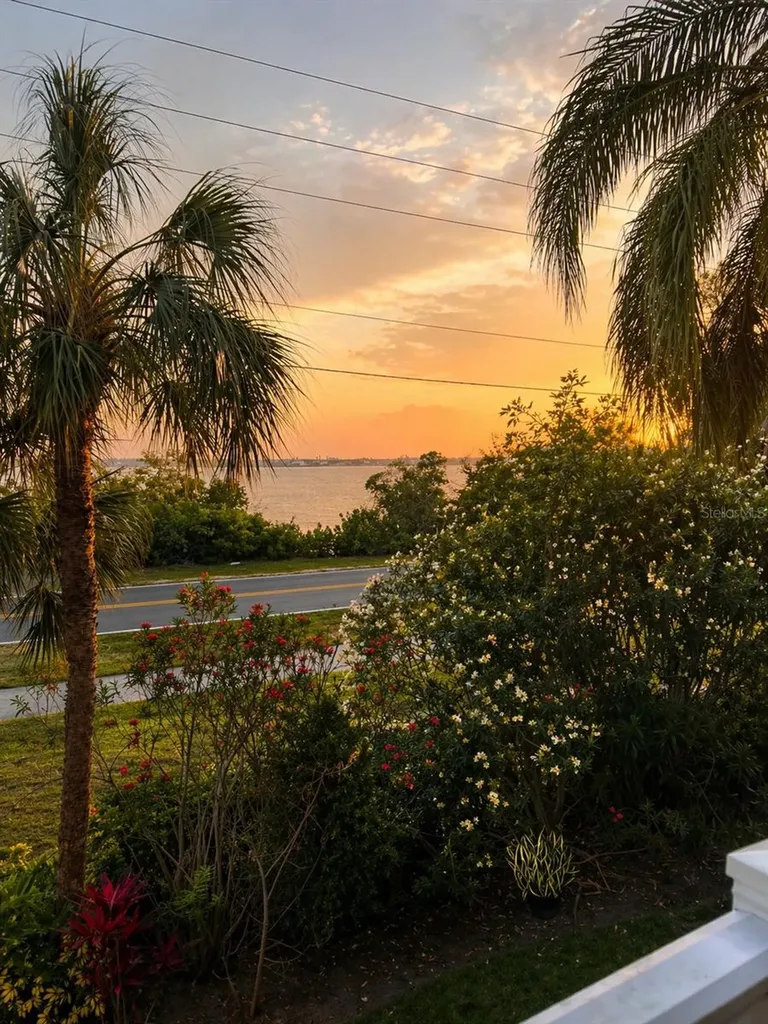 3607 10th Ln W Palmetto FL 34221
